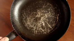 Nikada ovo ne radite s tavom: pogreška koja prepolovljuje njezin vijek trajanja